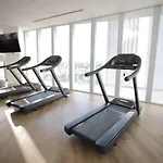 Luxetown - A Luxury Experience With Pool And Gym