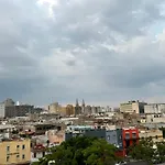 En El Centro De Guadalajara Con Vista A La Ciudad