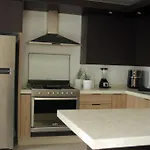 Nueva Galicia Residencial, Es Una Propiedad Completa Al Sur De La Ciudad Que Te Ofrece Modernidad, Espacio, Tranquilidad, Cuenta Con 4 Recamaras 3 Banos Completos Y 2 Cajones De Estacionamiento Privados