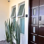 Nueva Galicia Residencial, Es Una Propiedad Completa Al Sur De La Ciudad Que Te Ofrece Modernidad, Espacio, Tranquilidad, Cuenta Con 4 Recamaras 3 Banos Completos Y 2 Cajones De Estacionamiento Privados