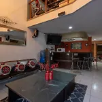 Gdl Home With Roof Ideal For Groups & Families