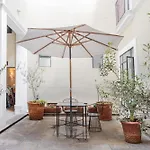Casa Monarcas - Beatriz