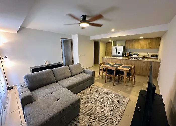 Cozy Apartment Close To The Telmex Auditorium