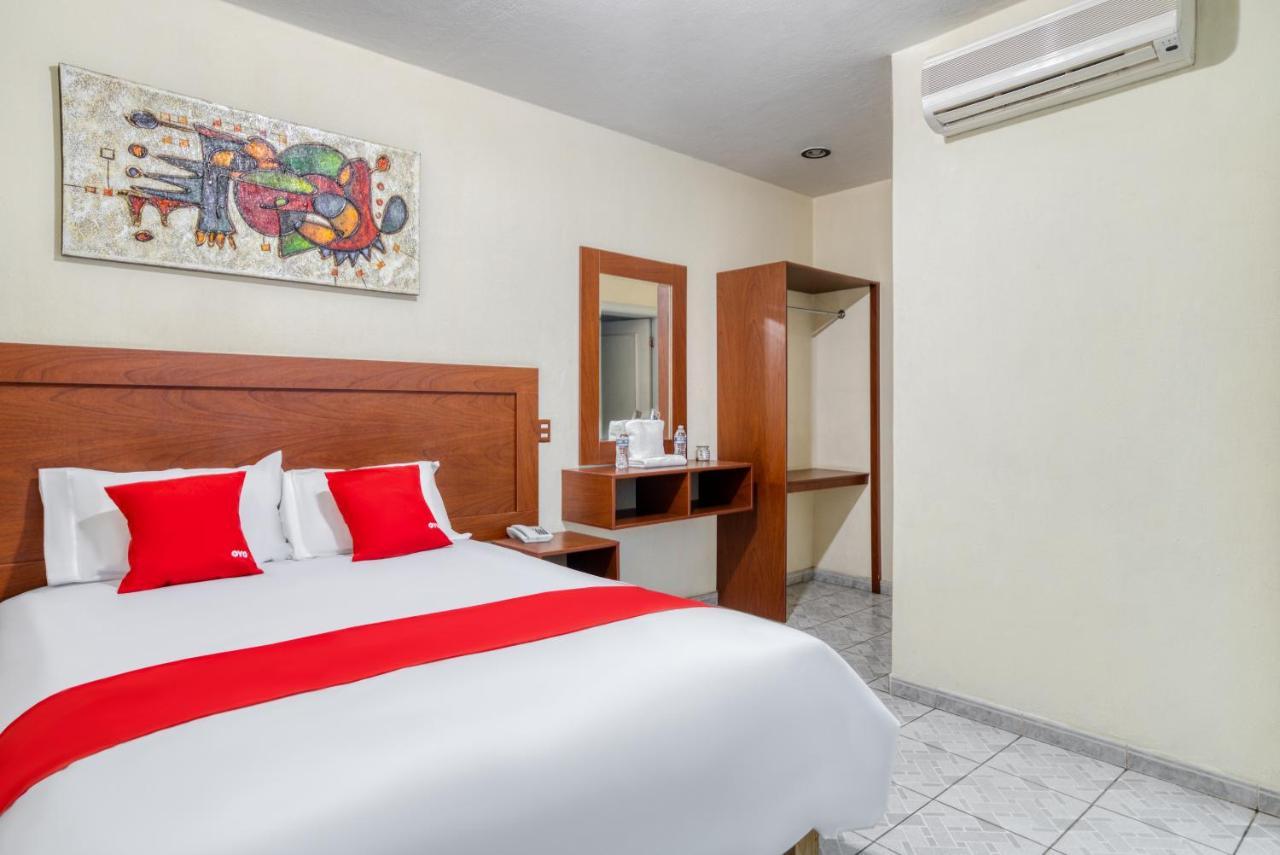 Hotel Oyo Platinium Gran Hotel,guadalajara,artesanias Tonala 5*