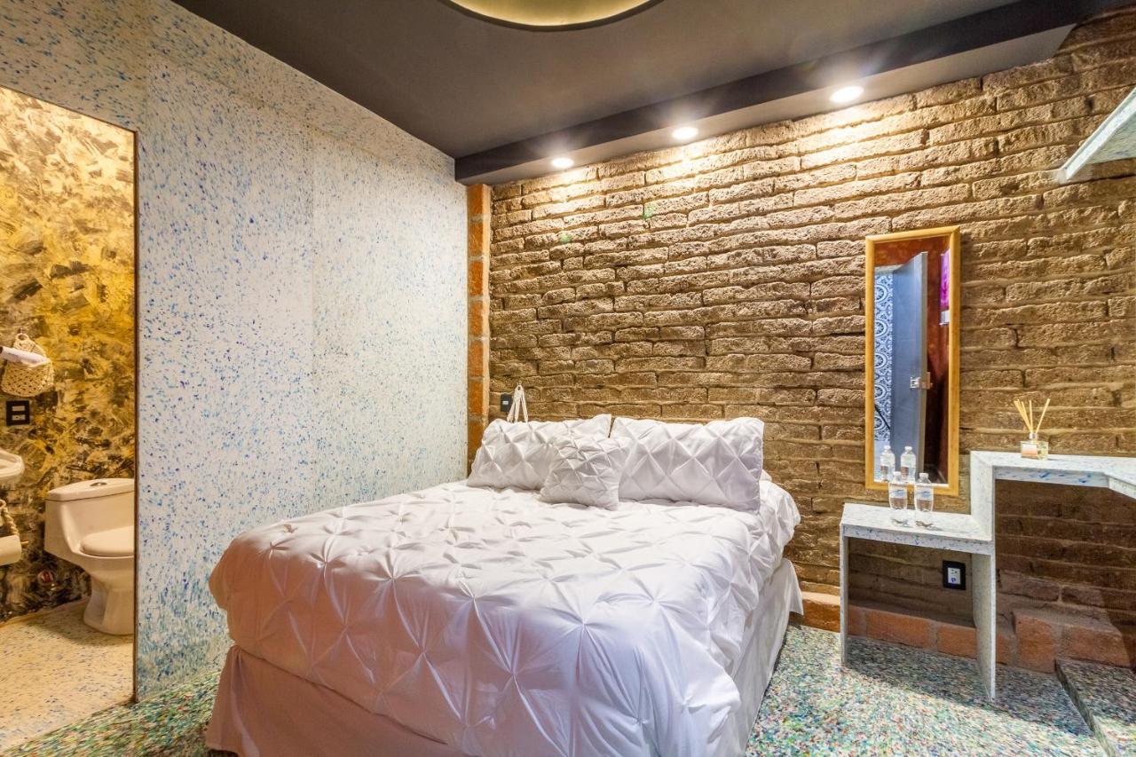 Akasha ● Ecohost & Walking Distance To Downtown Bed & Breakfast