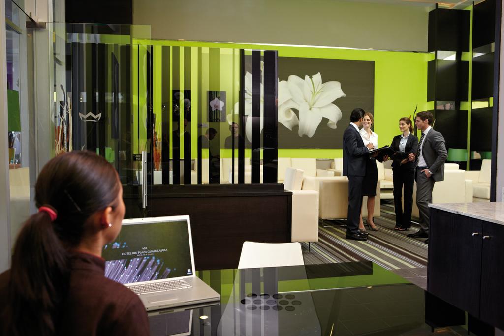 Riu Plaza Hotel 4*