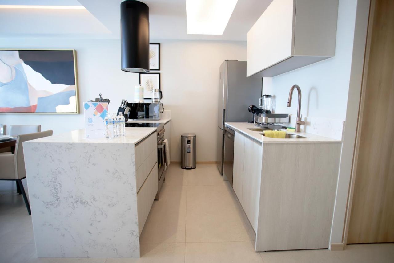 Luxetown - A Luxury Experience With Pool And Gym Apartamento
