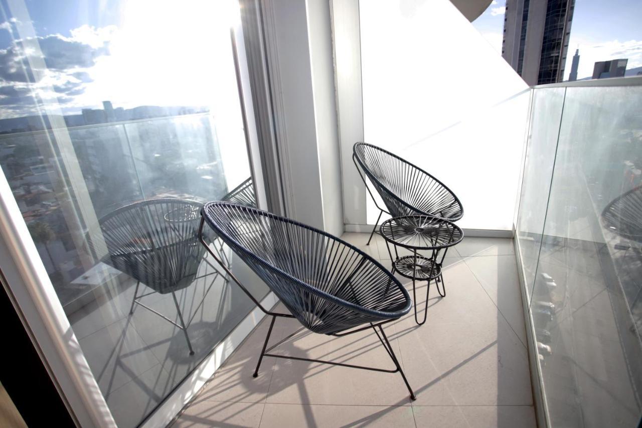 Luxetown - A Luxury Experience With Pool And Gym Apartamento