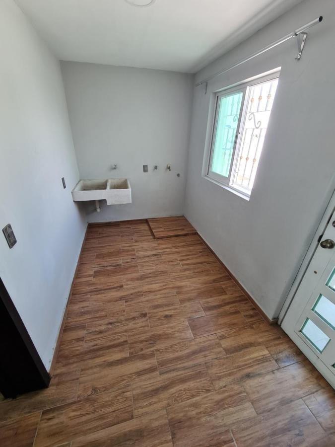 Hermosa Casa Ubicada En Zona Centro, Andares Y Estadio *