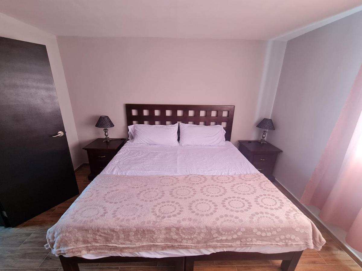 Hermosa Casa Ubicada En Zona Centro, Andares Y Estadio * Guadalajara