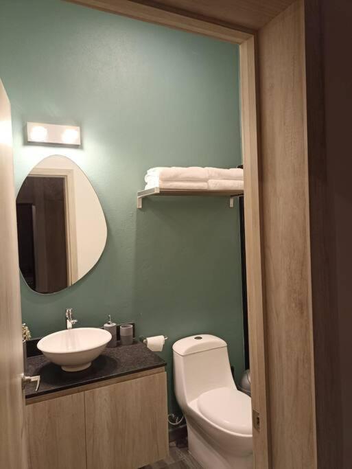 Casa Familiar Con Alberca Privada Climatizada * Guadalajara
