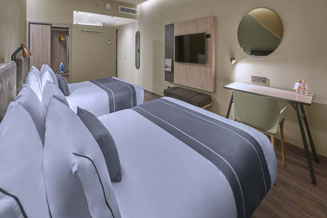 Express Providencia 4*