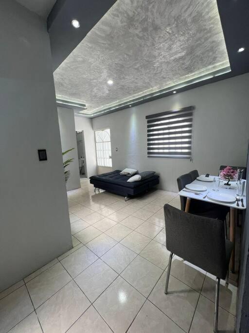 Departamento Por Plaza Terraza Oblatos * Guadalajara