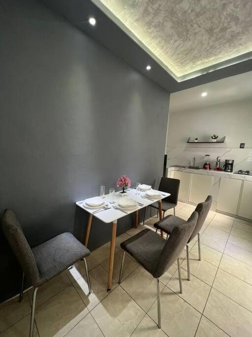 Apartamento Departamento Por Plaza Terraza Oblatos *