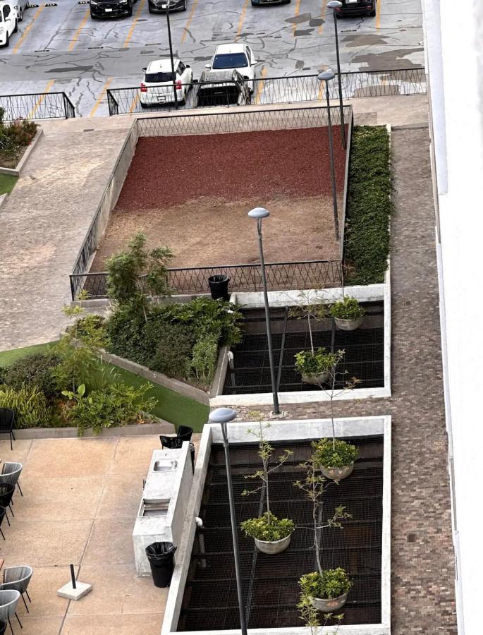 Departamento De Lujo En Con Alberca Panoramica En Zona Metropolitana De *