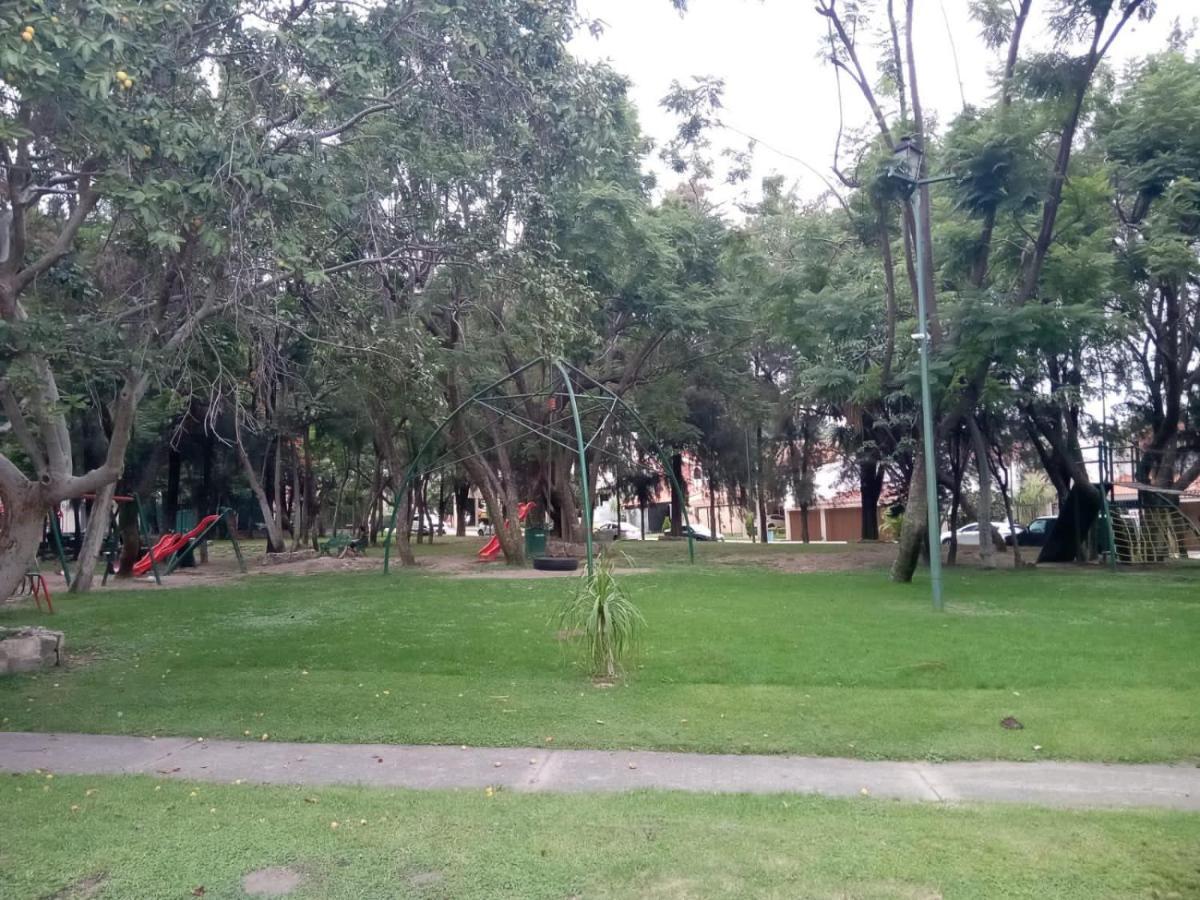 Homestay Casa Serena - Casa De Huespedes *