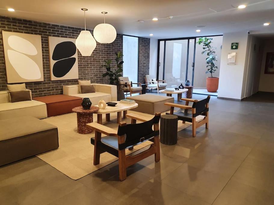Hermoso Nuevo Ubicado En Zona Centrica * Guadalajara