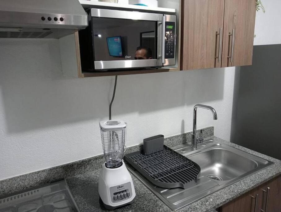 Apartamento Tranquilo Y Moderno Dpto En Buena Zona De Gdl *