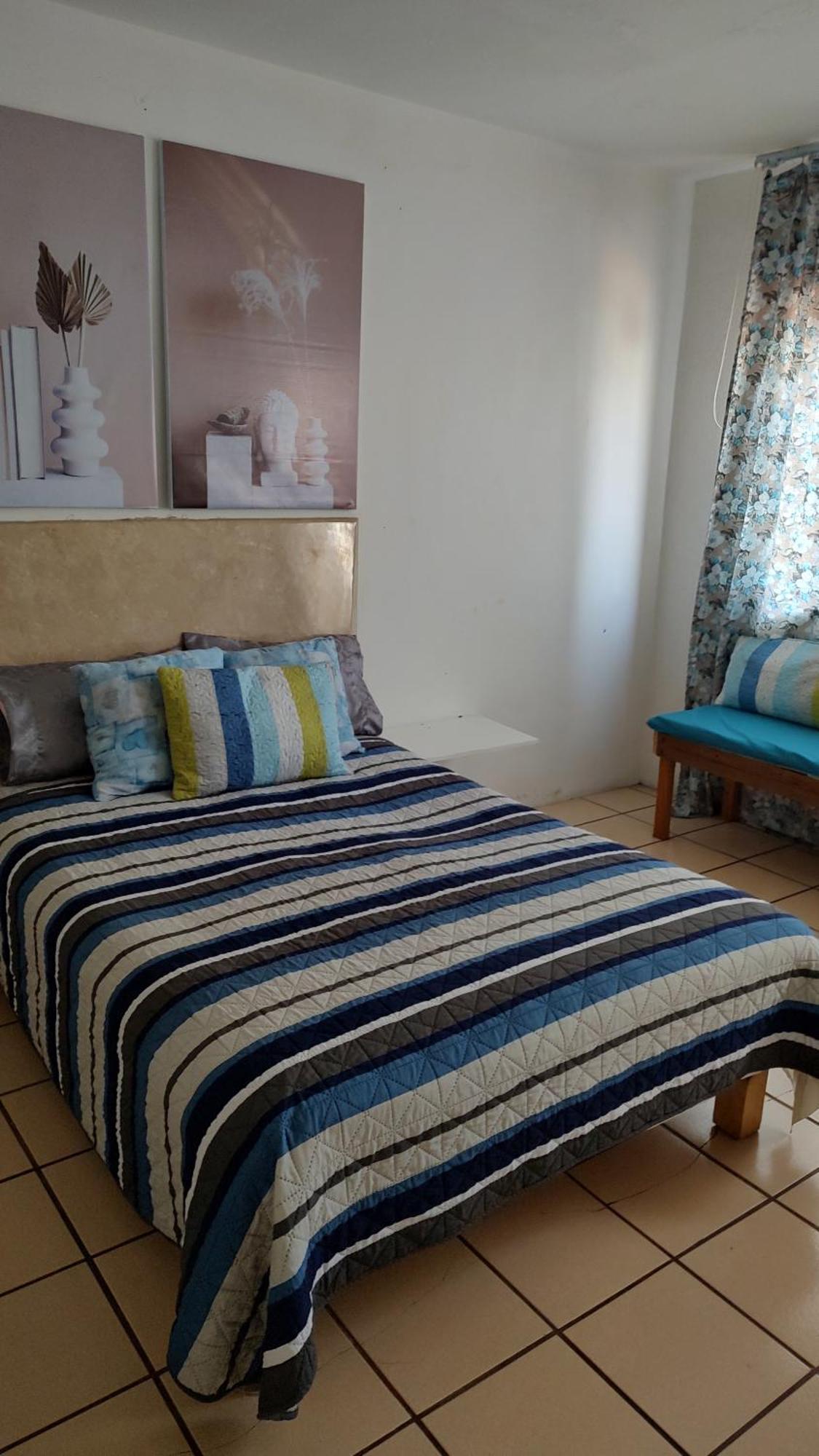 Privada En Casa De Huespedes * Guadalajara