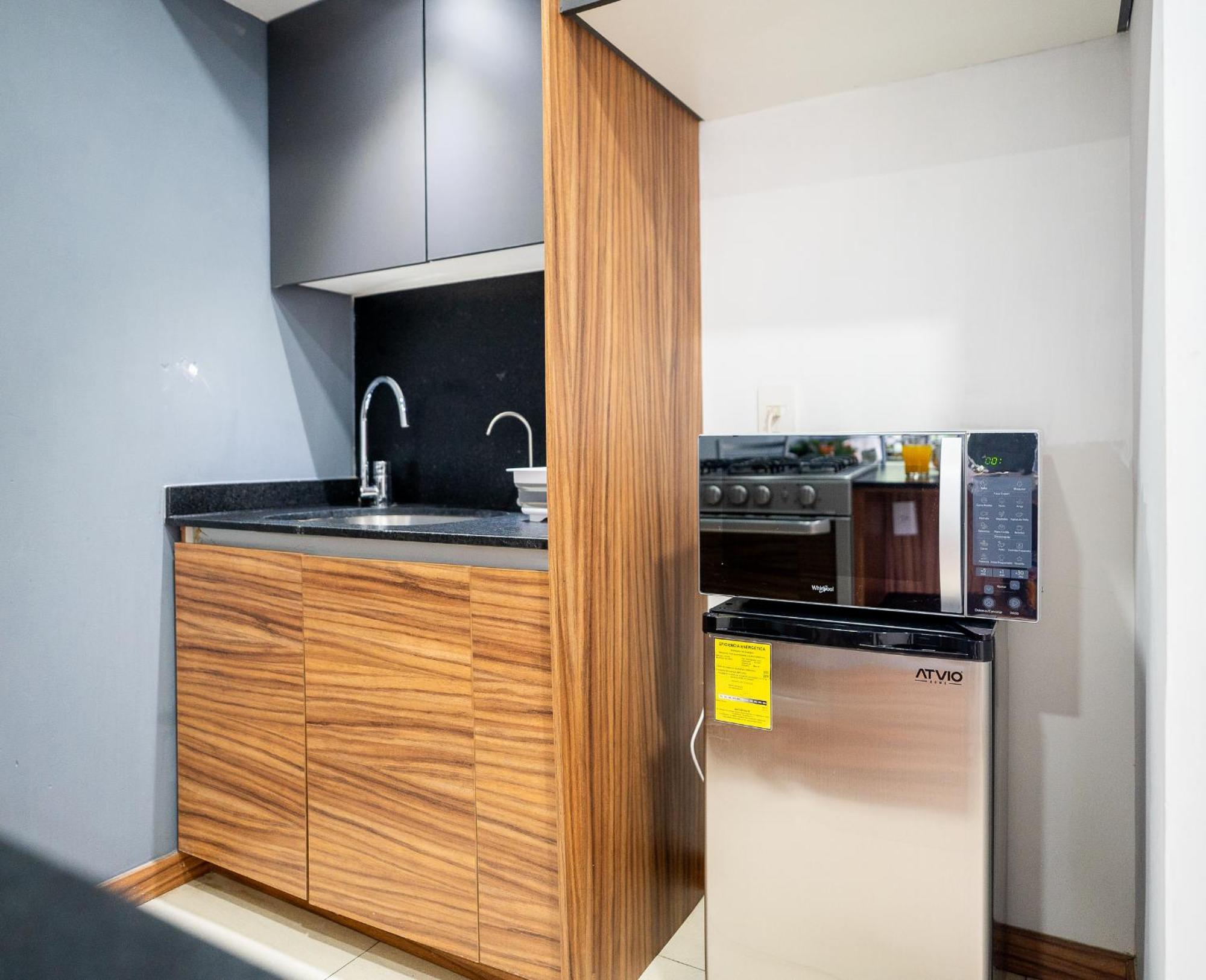 Excelente Ubicacion En Colonia Americana Apartamento *