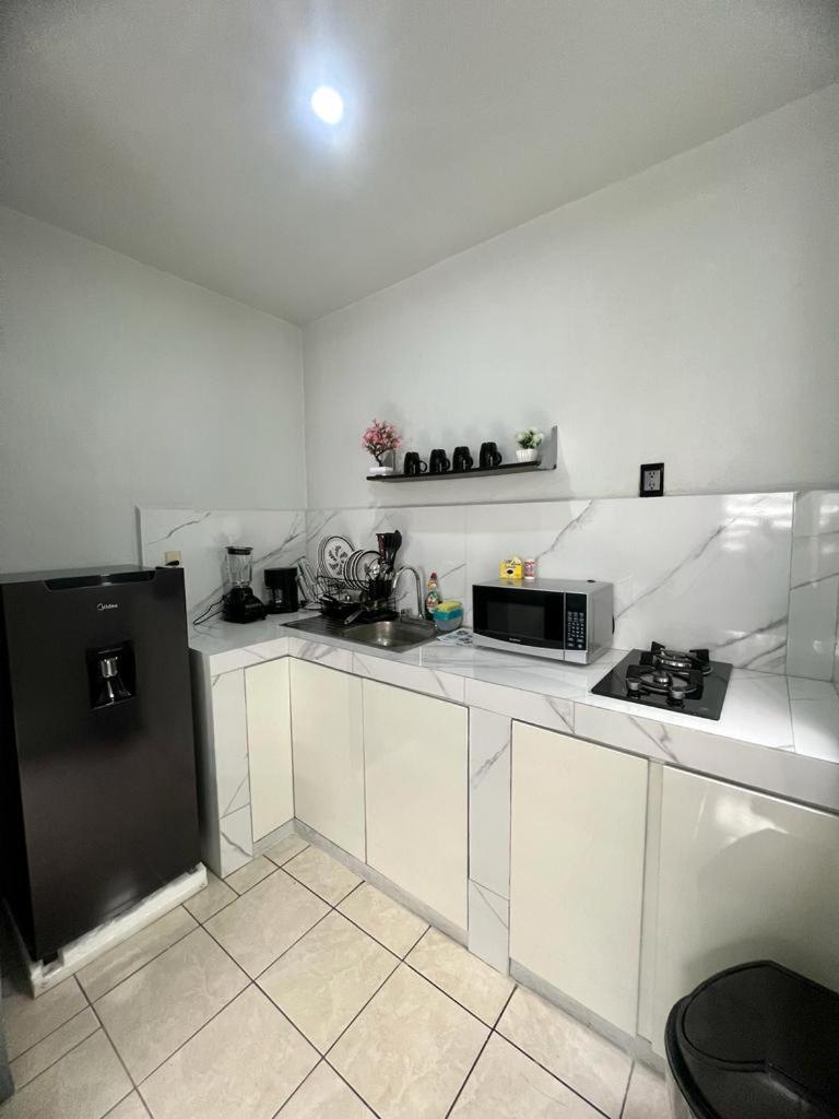 Departamento Por Plaza Terraza Oblatos Apartamento *