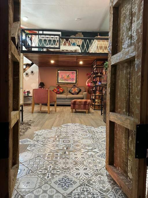Apartamento “encantador Loft” - En El Corazon De San Pedro Guadalajara