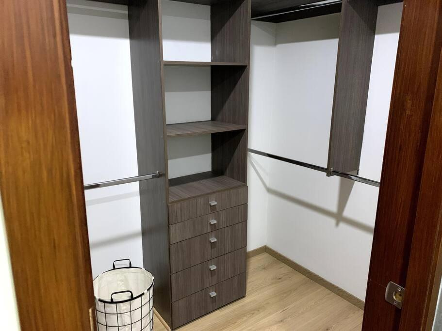 Apartamento Lujoso En Zona Financiera / Limpieza Diaria *