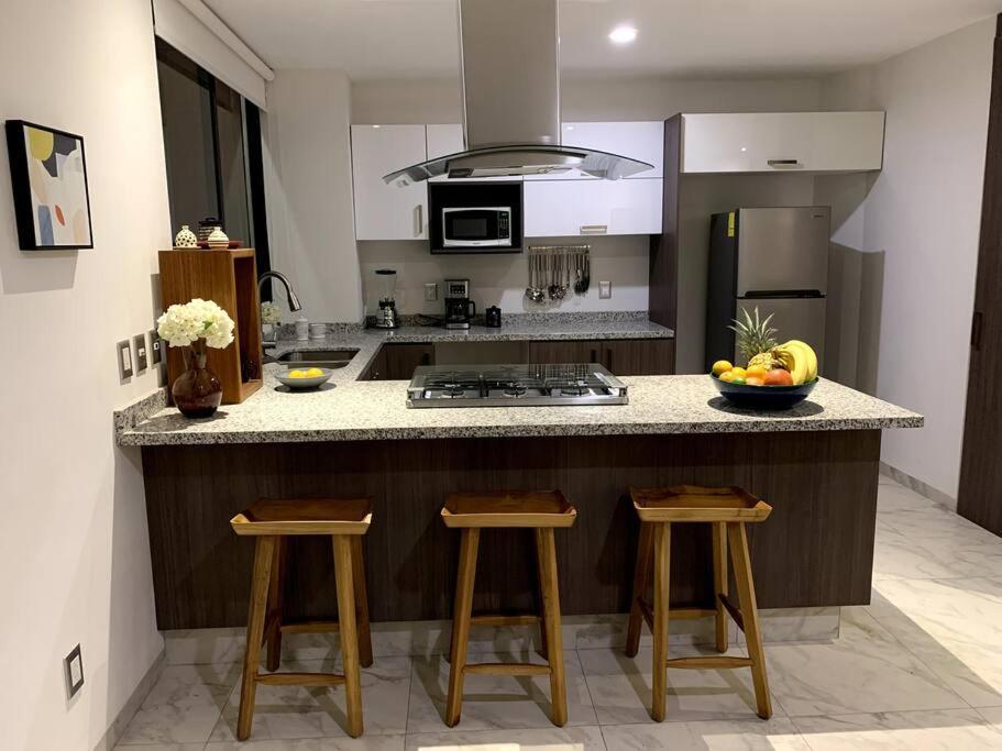 Apartamento Lujoso En Zona Financiera / Limpieza Diaria