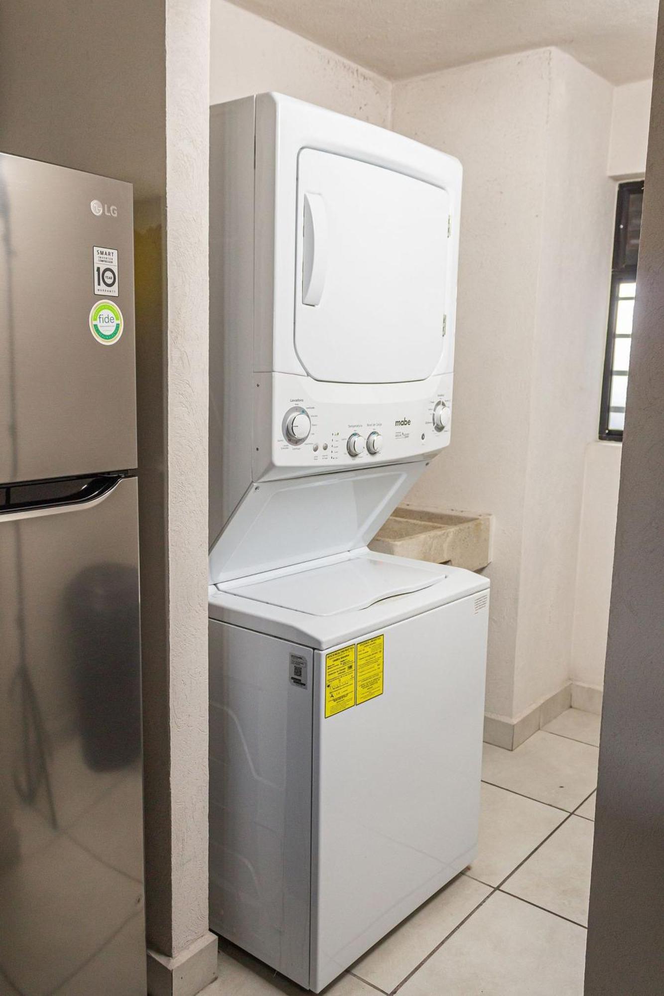 Apartamento Departamento Centrico Cerca De Imss Hc Vil Y Cucs *