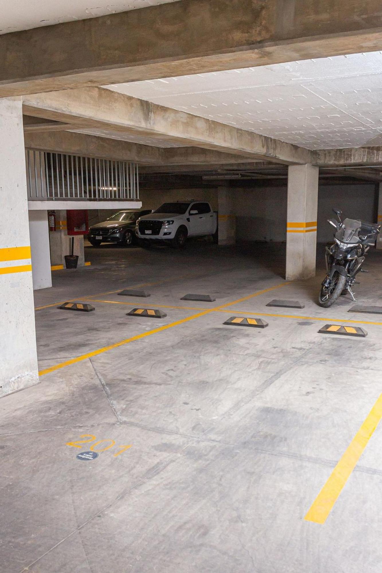 Departamento Centrico Cerca De Imss Hc Vil Y Cucs Apartamento