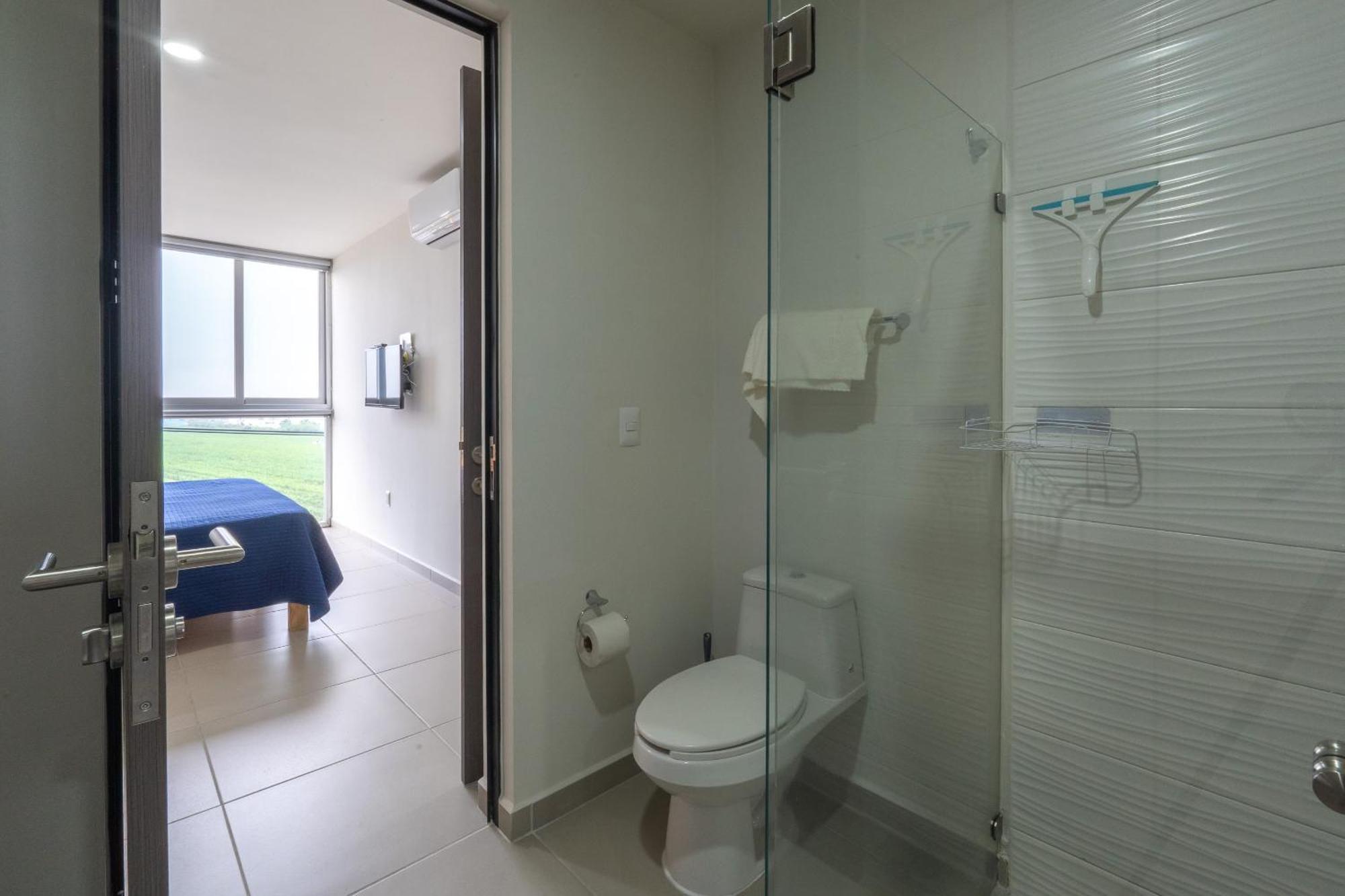 Modern With Terrace And Pool Access * Guadalajara