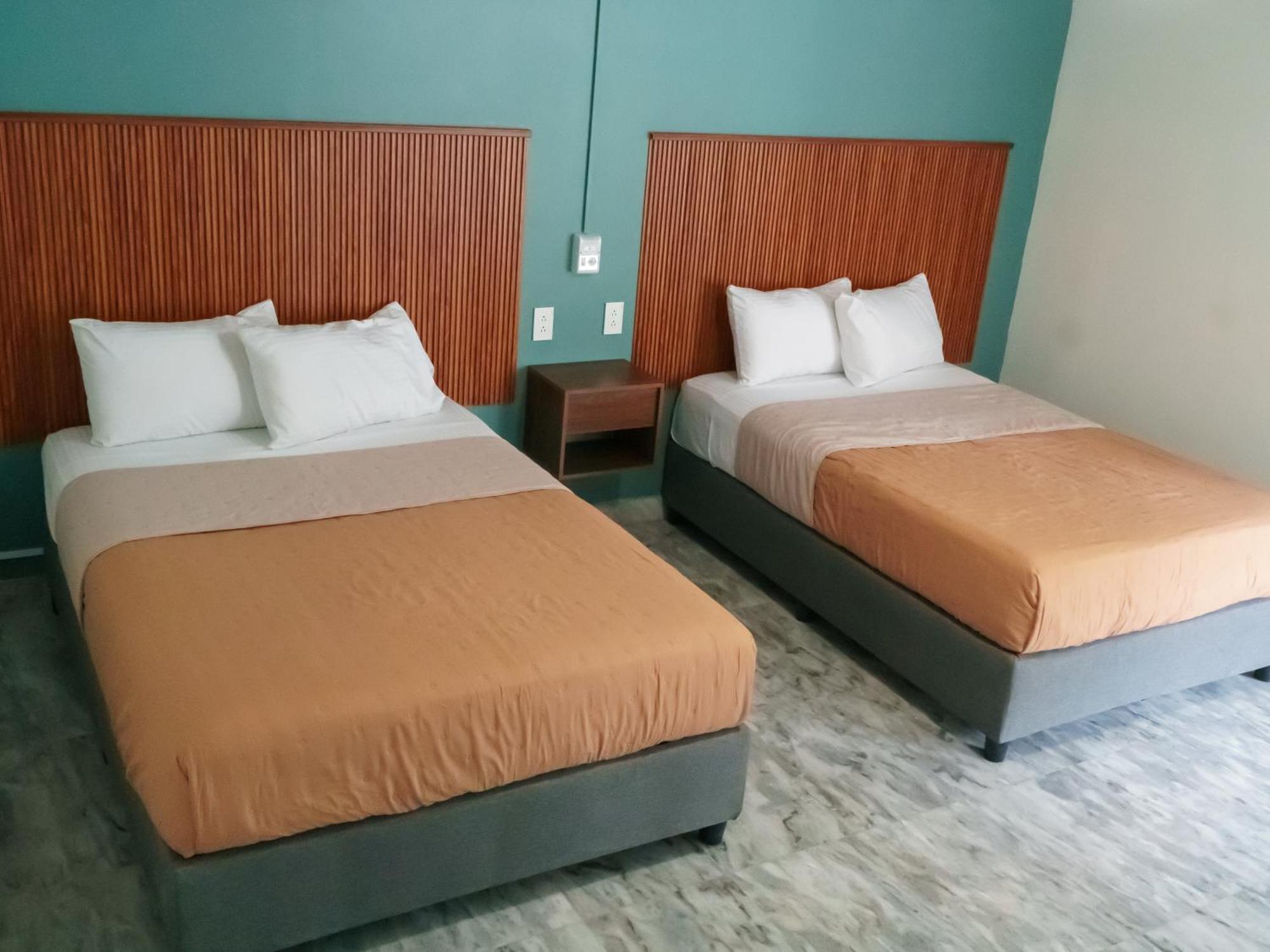 Boutique Monraz Hotel *