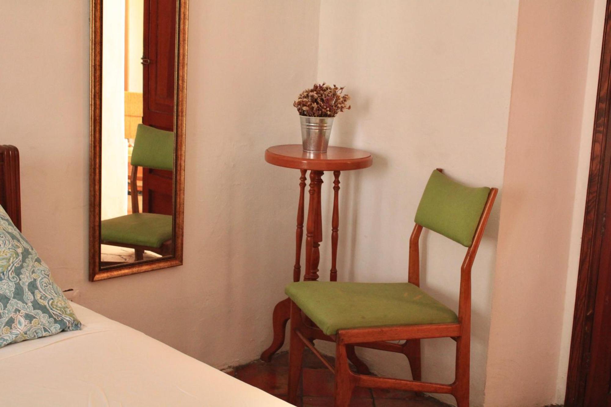 Casa Araiza, Centro De Pensión