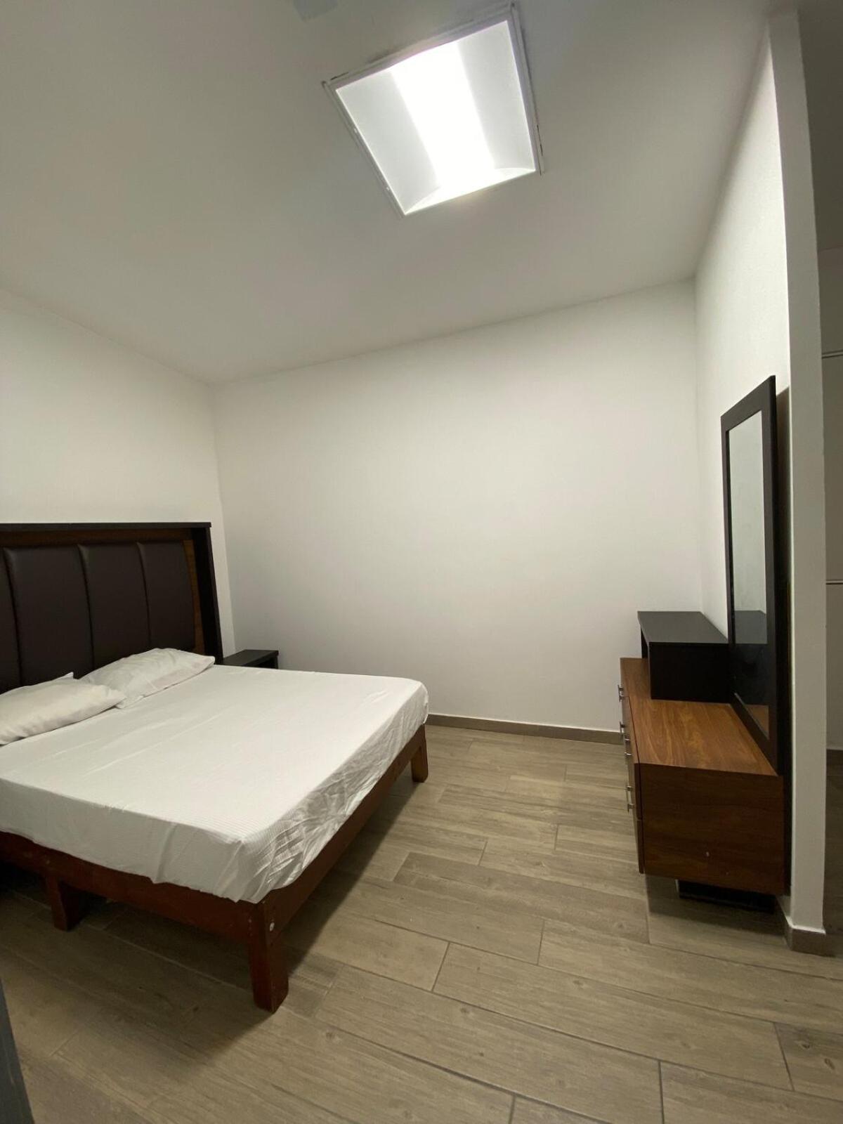Apartamento Departamento A 10 Min Zoo Gdl Y Arena Gdl