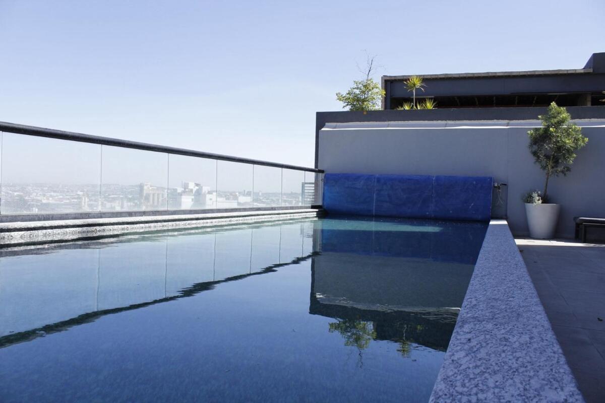 Depto Chapultepec Con Alberca Apartamento Guadalajara