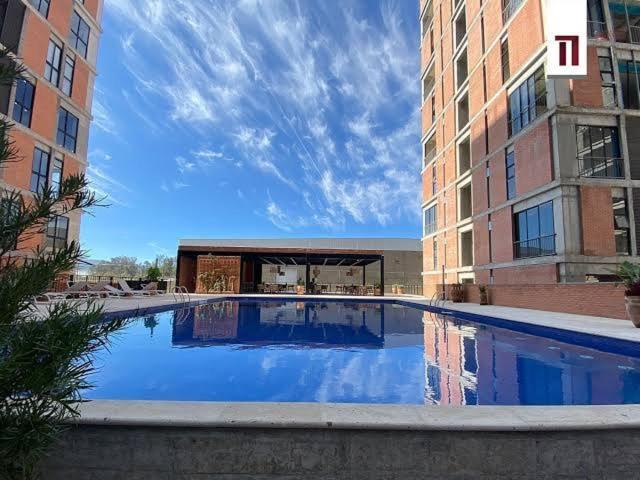 Departamento Residencial Con Alberca Y Gym