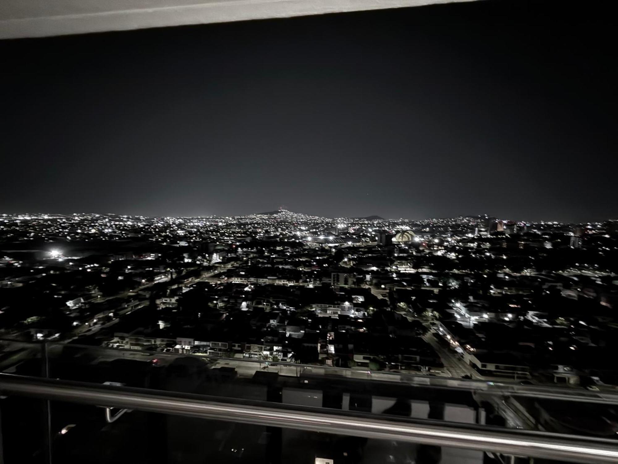 Luxury Vista Increible Zona Expo Gdl Apartamento
