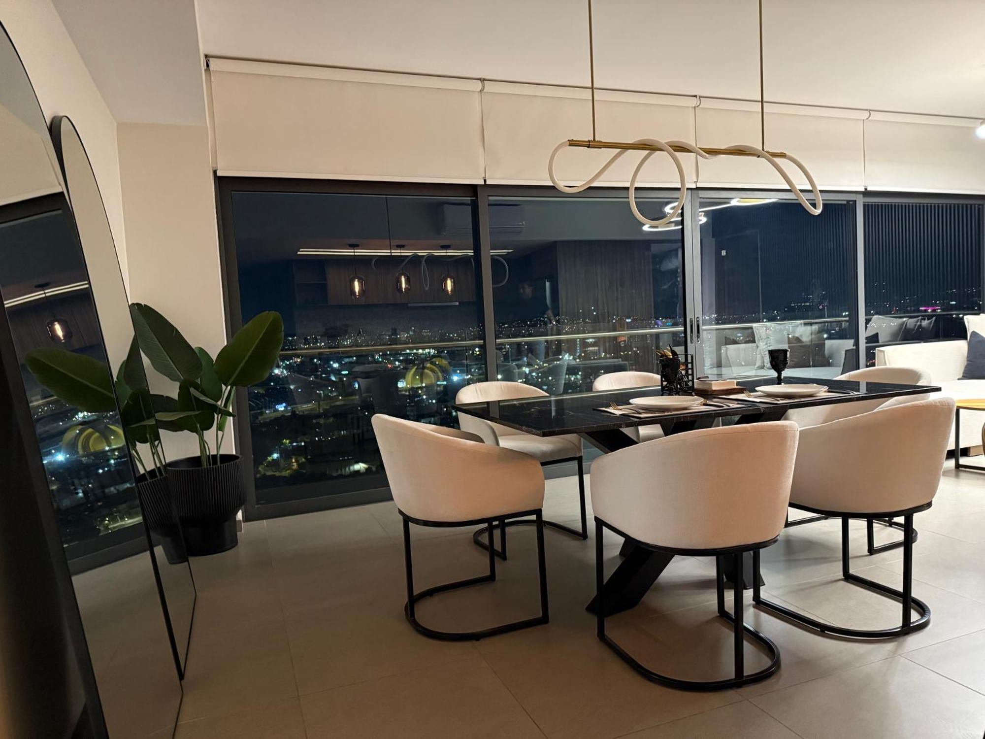 Luxury Vista Increible Zona Expo Gdl
