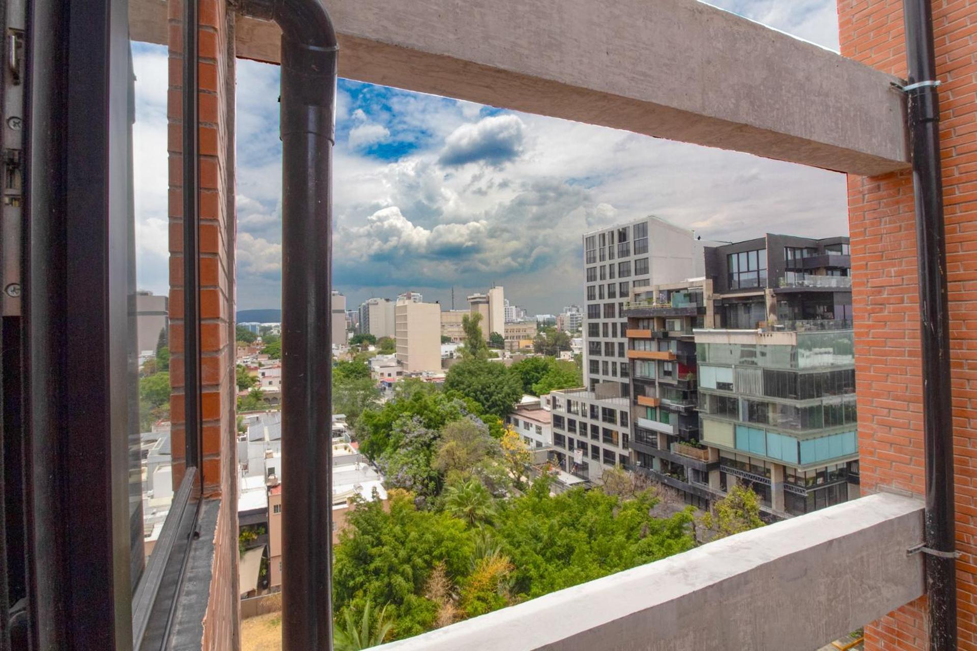 Apartamento 2 Recamaras En Piso 9, Vistas Col, Americana Guadalajara