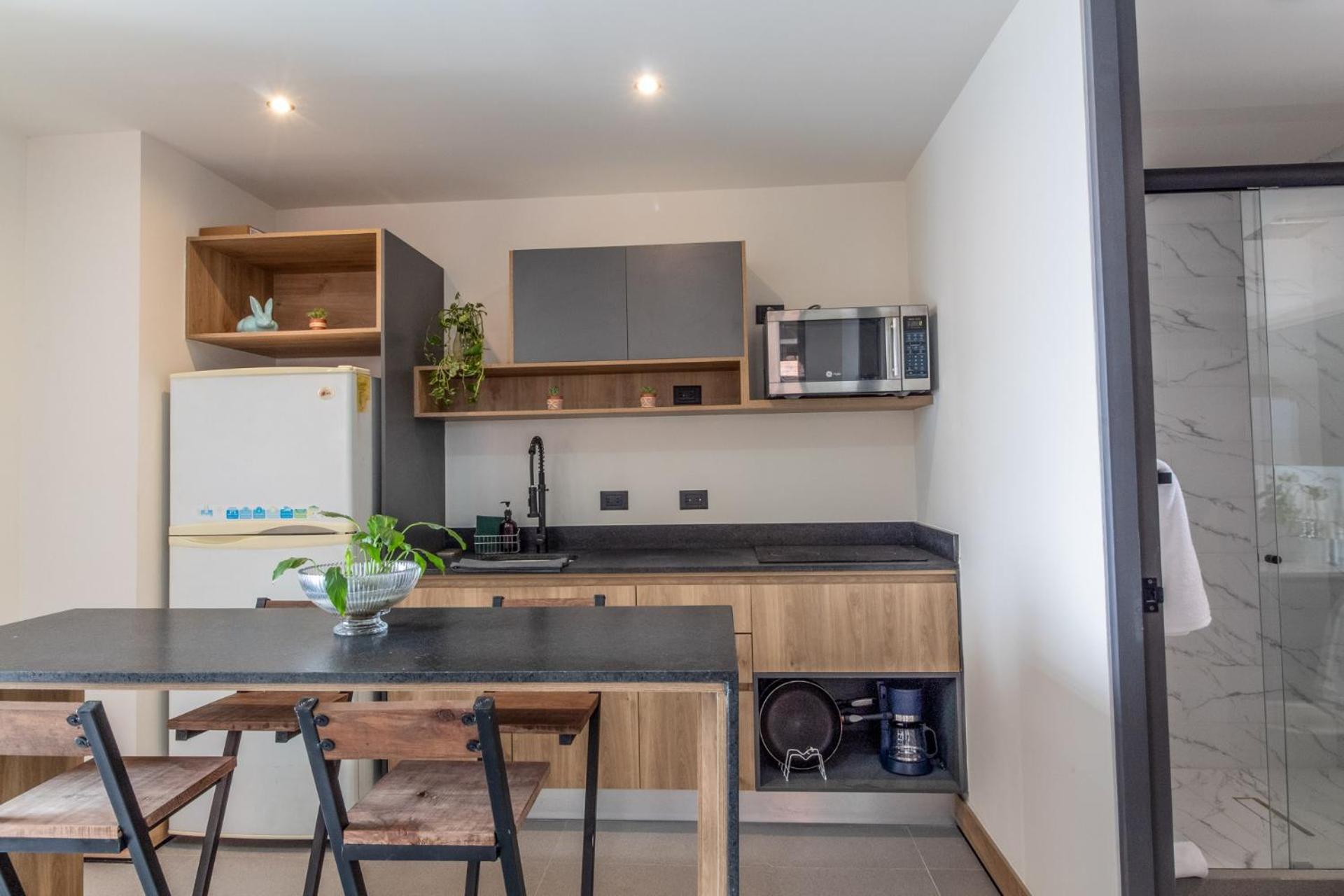 2 Recamaras En Piso 9, Vistas Col, Americana * Guadalajara