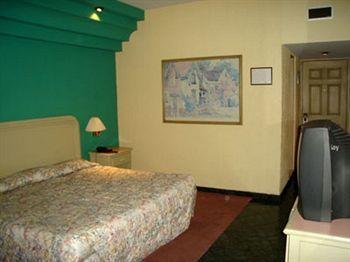 Hotel Nueva Galicia 4*