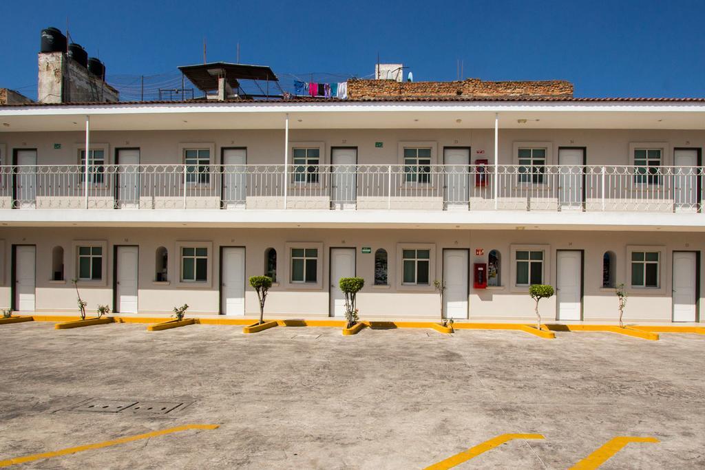Hotel Plaza Bandera