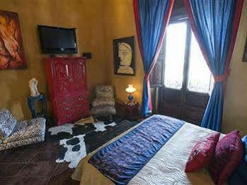 Casa Pedro Loza Hotel