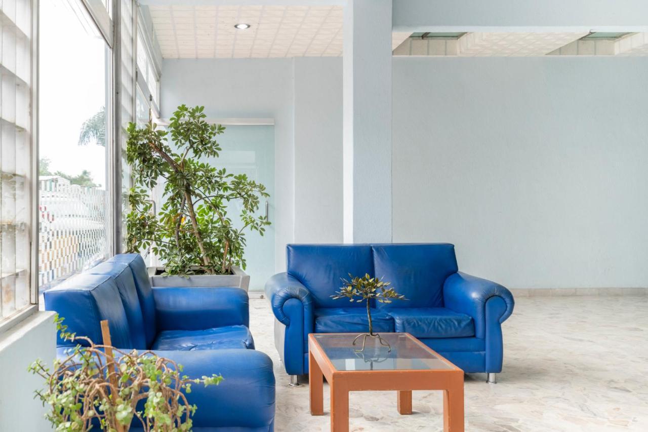 Oyo Platinium Gran Hotel,guadalajara,artesanias Tonala Hotel 5*