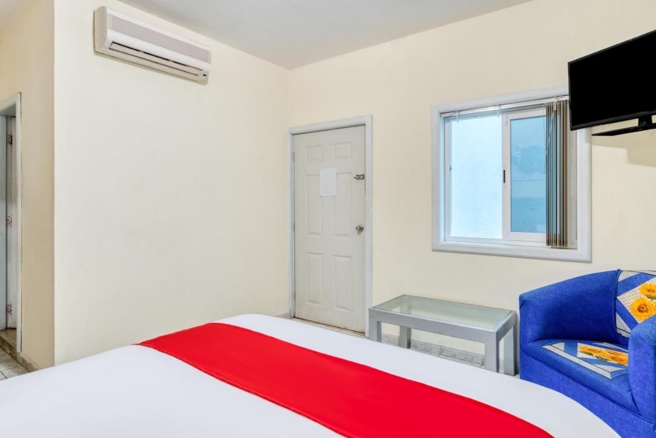 Oyo Platinium Gran Hotel,guadalajara,artesanias Tonala Guadalajara