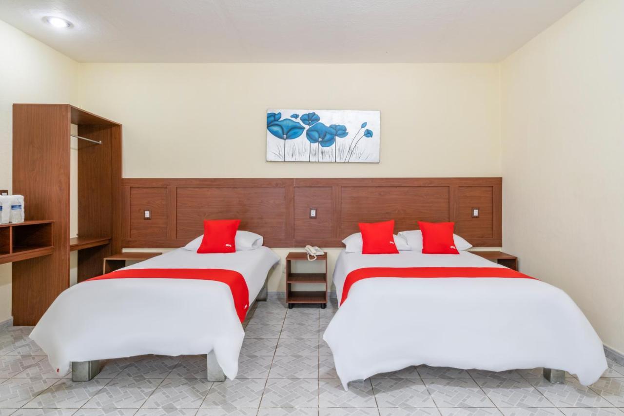 Oyo Platinium Gran Hotel,guadalajara,artesanias Tonala Hotel 5*