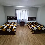 Hermosa Casa Ubicada En Zona Centro, Andares Y Estadio