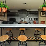 Spacious Stylish Loft W Gym