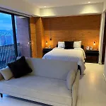 Stylish New Loft In Financial Zone And Downtown