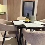 Stylish New Loft In Financial Zone And Downtown